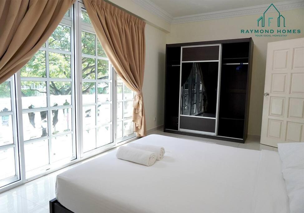 99 Kelawei George Town Exterior foto