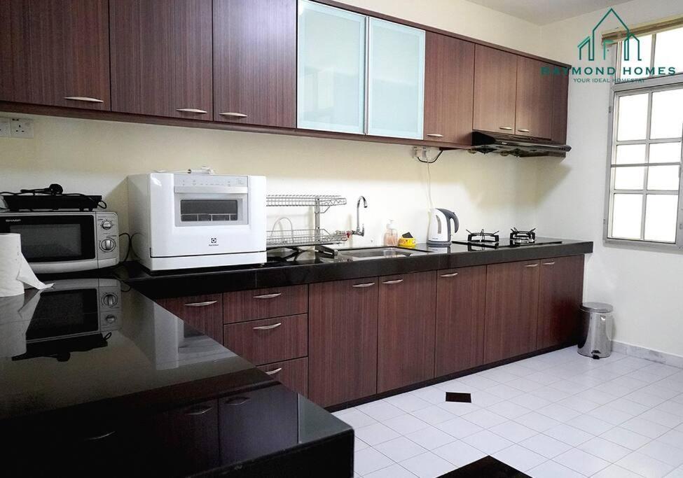 99 Kelawei George Town Exterior foto